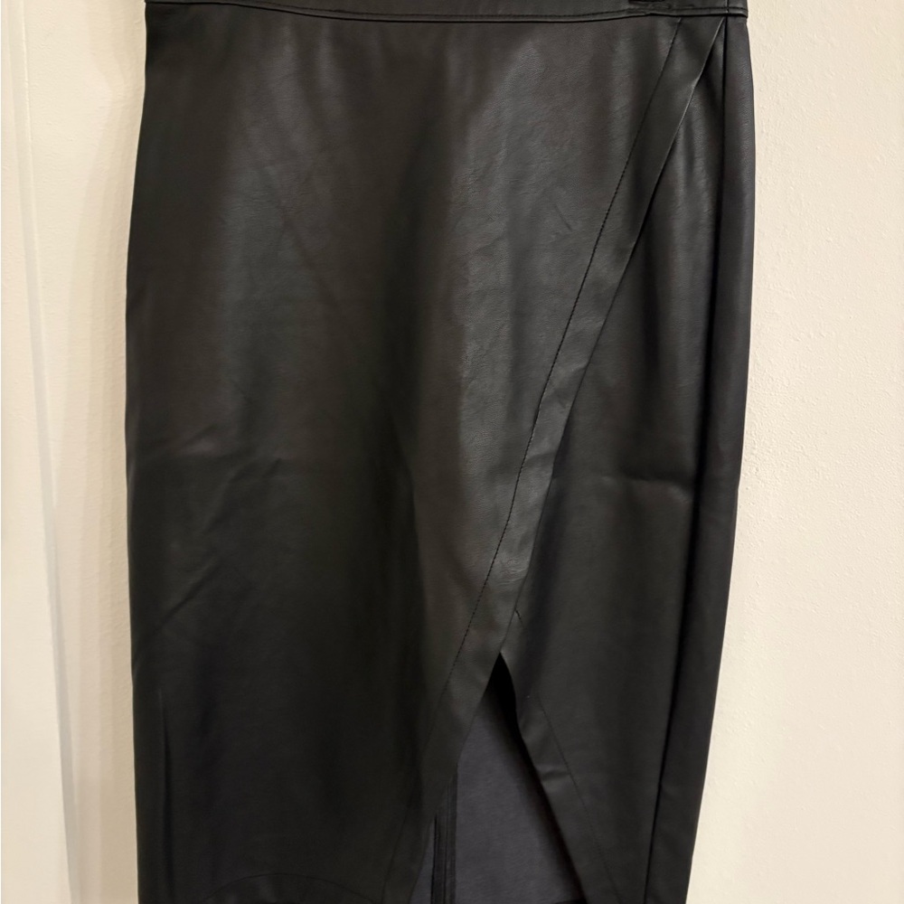 Abercrombie & Fitch Black Midi Pencil Skirt with Slit